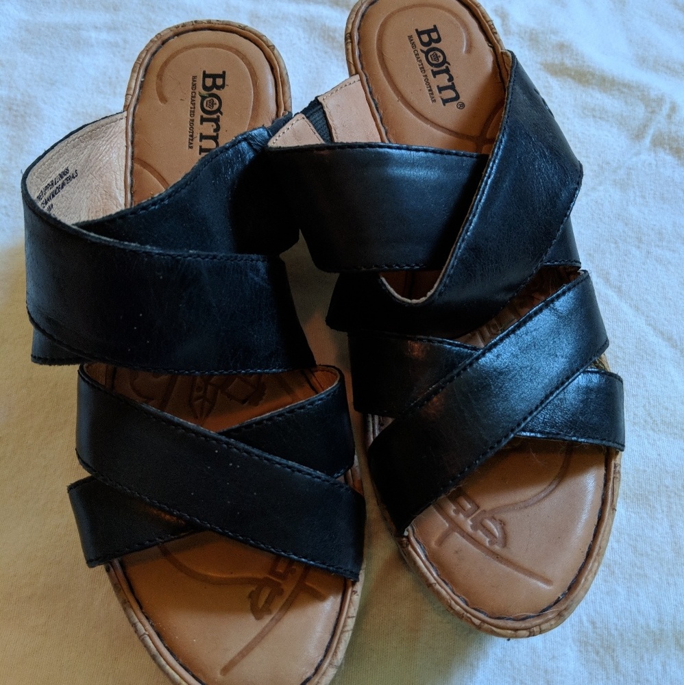 Born sandals